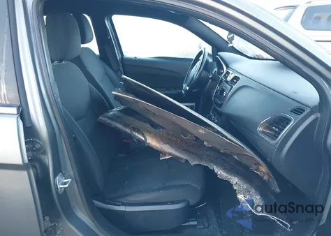 2012 Chrysler 200 Touring из США, поврежденный, VIN 1C3CCBBB0CN113814